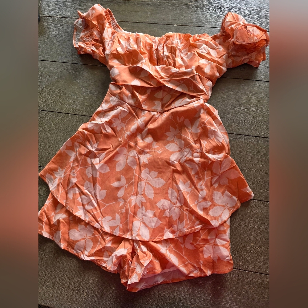Floral Off-Shoulder Ruffle Romper M - Picture 3 of 6